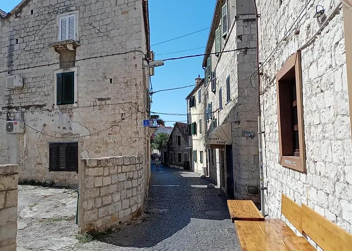 Apartment Feratjer Split